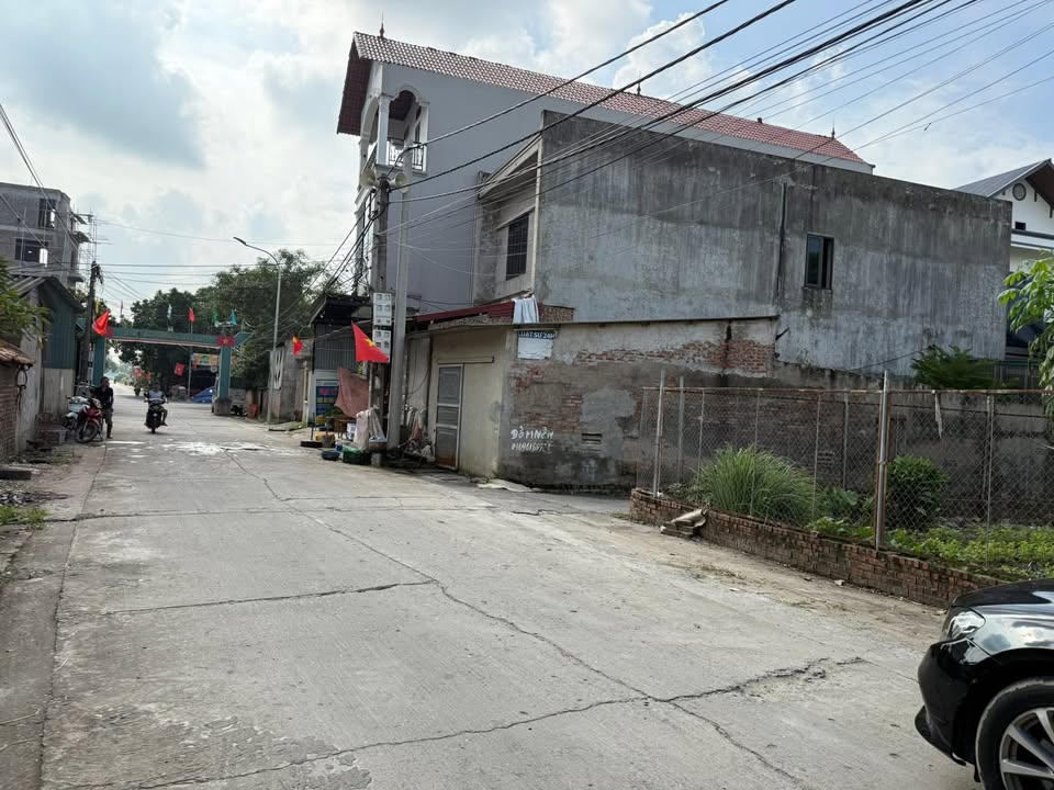 Đất nền trục chính ngã tư Dư Xá - Ninh Xá 107m² giá 4.61 tỷ - Tiềm năng đầu tư vượt trội!