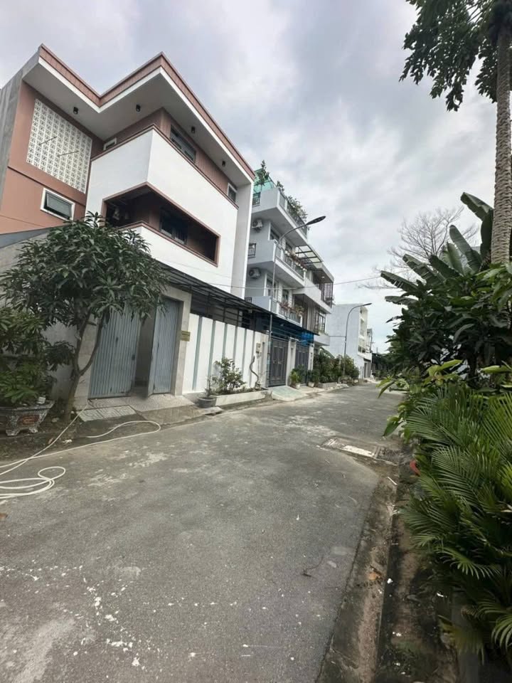 Nhà phố 3 tầng Nguyễn Bình, Nhà Bè 92m² giá 5.8 tỷ - Sổ hồng riêng hoàn công chuẩn!