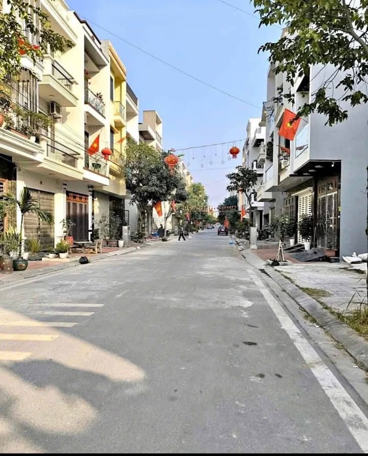 Nhà mặt đường Nguyễn Khánh Toàn, Nam Định 80m² giá 3 tỷ - Vị trí vàng không vướng!