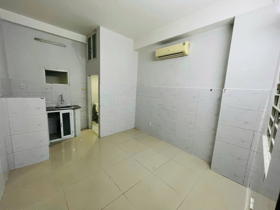 Căn hộ cho thuê tại đường Số 10, Quận 7 - Giá chỉ 3.5 triệu/tháng!