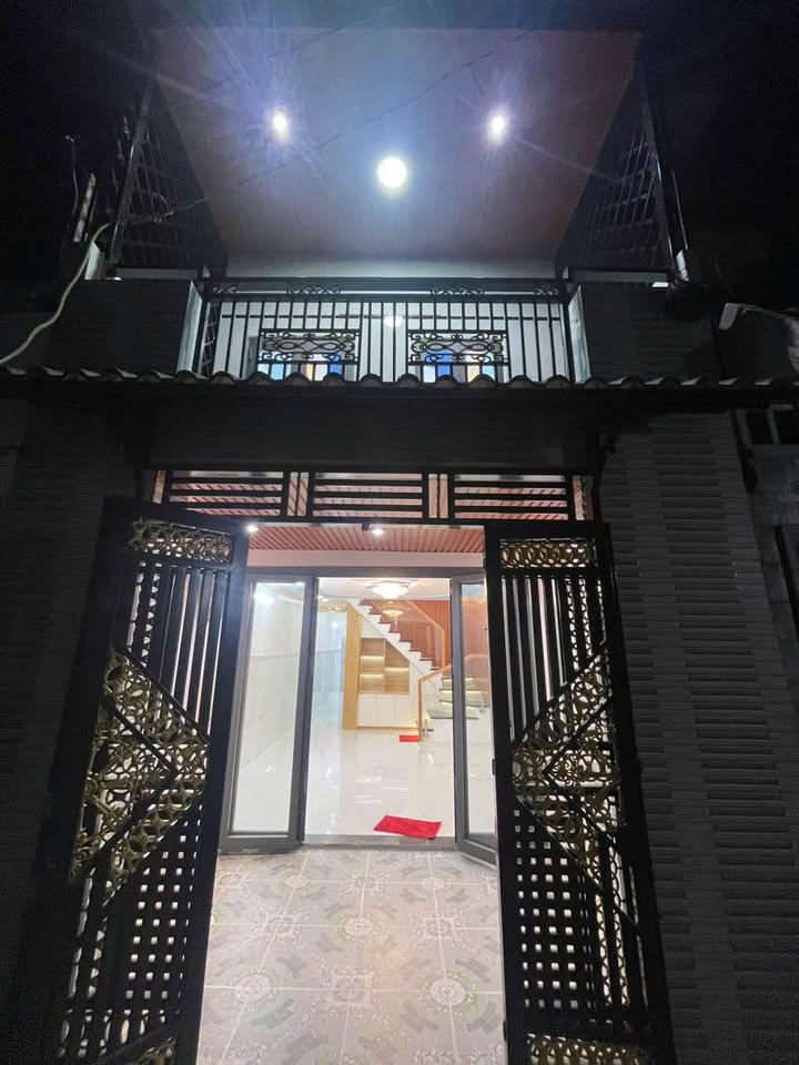 Nhà phố Củ Chi 68m² giá 2.73 tỷ - Sổ đỏ chính chủ, ở ngay!