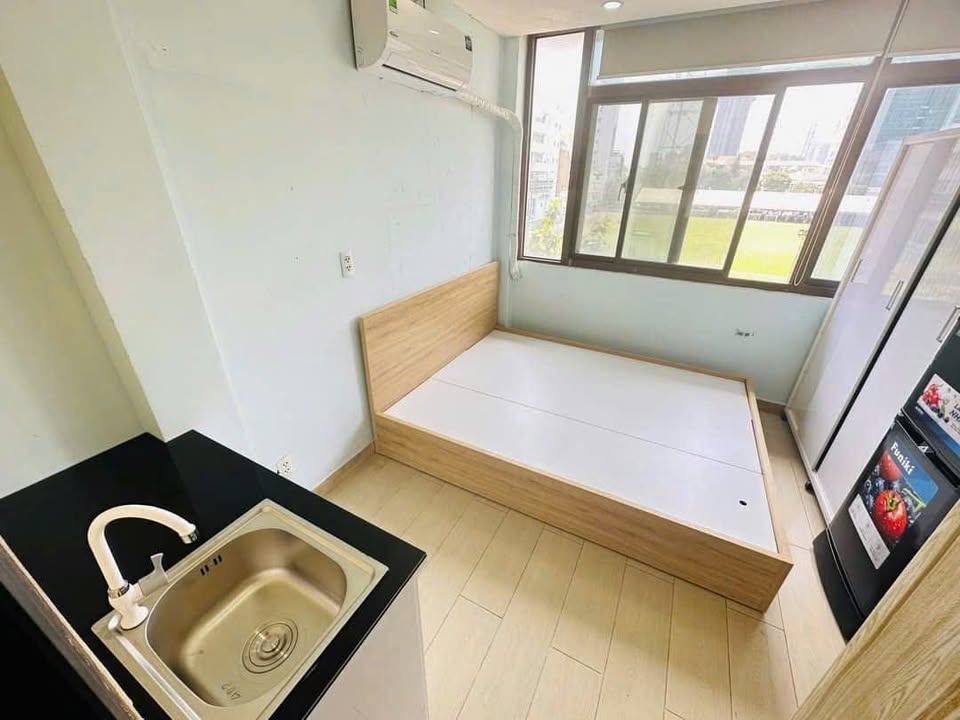 Phòng cho thuê Đinh Tiên Hoàng, Q1 20m² giá chỉ 5 triệu - Thang máy tận phòng!