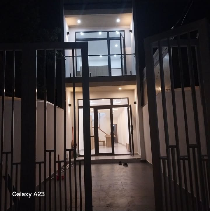 Nhà phố Cẩm Lệ Đà Nẵng 100m² giá 3 tỷ - Full nội thất, ô tô vào tận nhà!