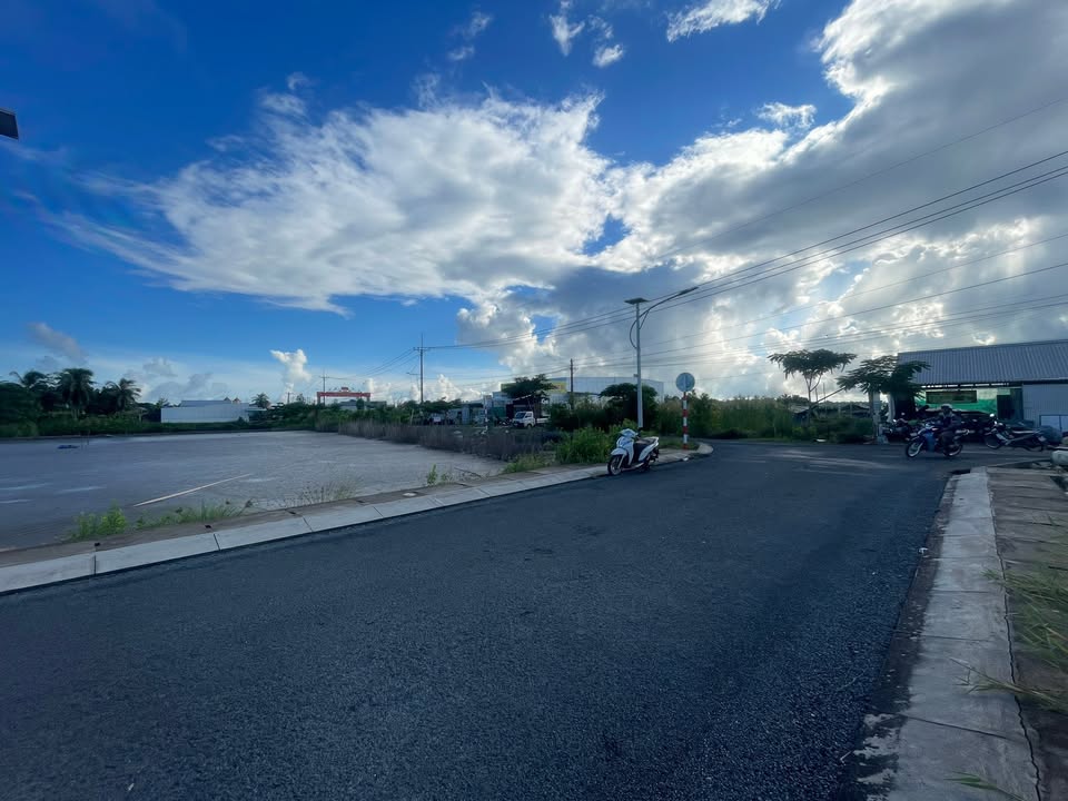 Đất 2 mặt tiền Đầm Dơi 1080m² - Vị trí đẹp, sổ hồng chính chủ!