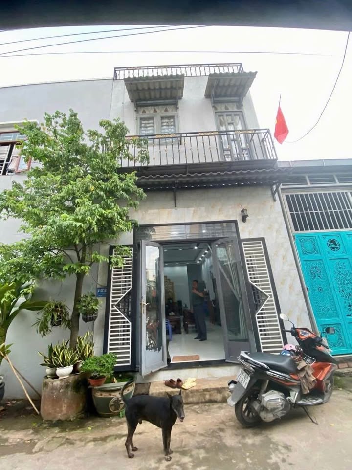 Nhà phố Thủ Đức 56m² giá 2.8 tỷ - Hẻm ô tô, cách chợ chỉ vài bước!