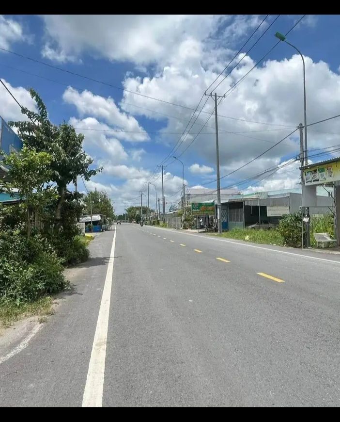 Nhà mặt tiền đường Nguyễn Chí Thanh, quận Bình Thủy, 360m² - Đầu tư sinh lời tuyệt vời!