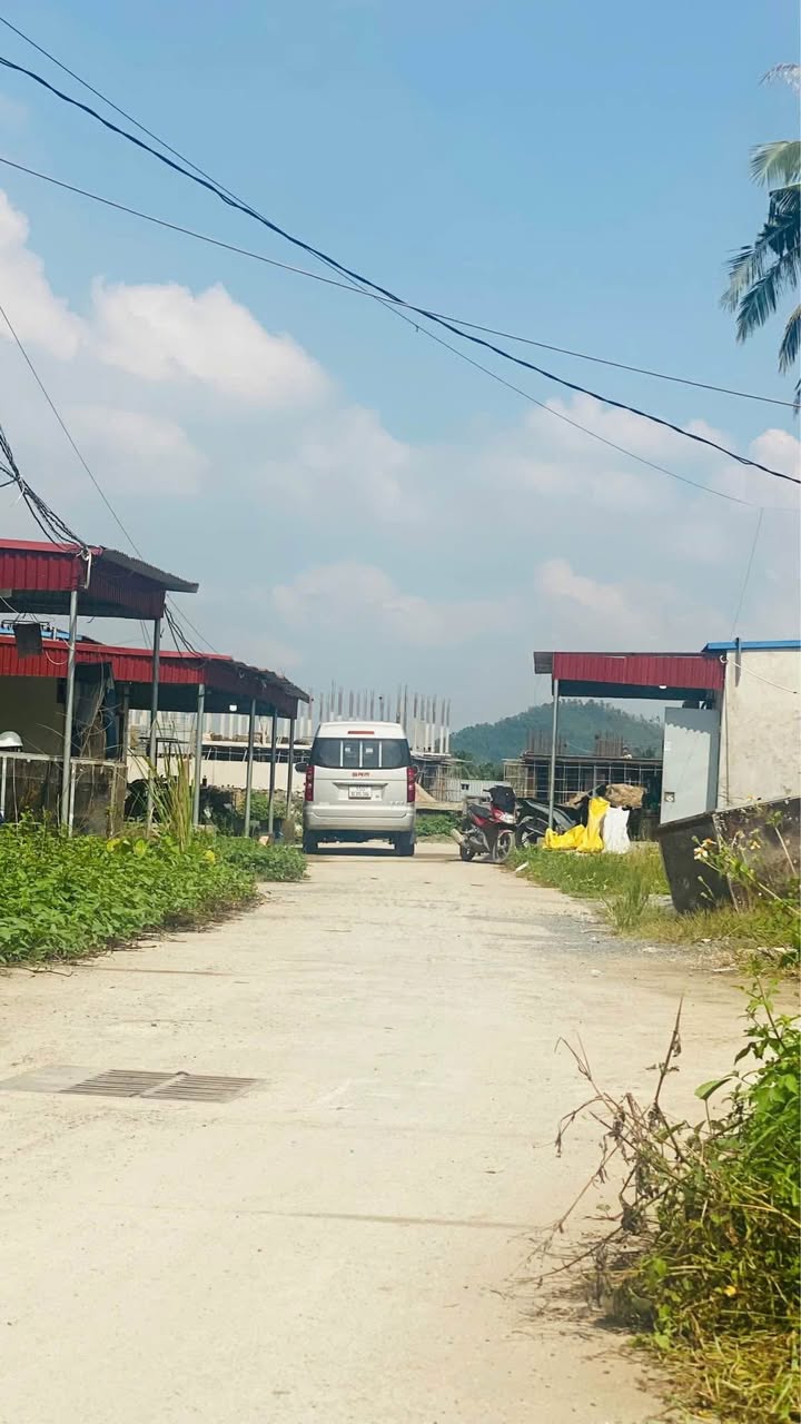 Đất nền Thôn Đường Đá - Phường Hoa Động 101.2m² giá 2 tỷ - Tiềm năng tăng giá cao!