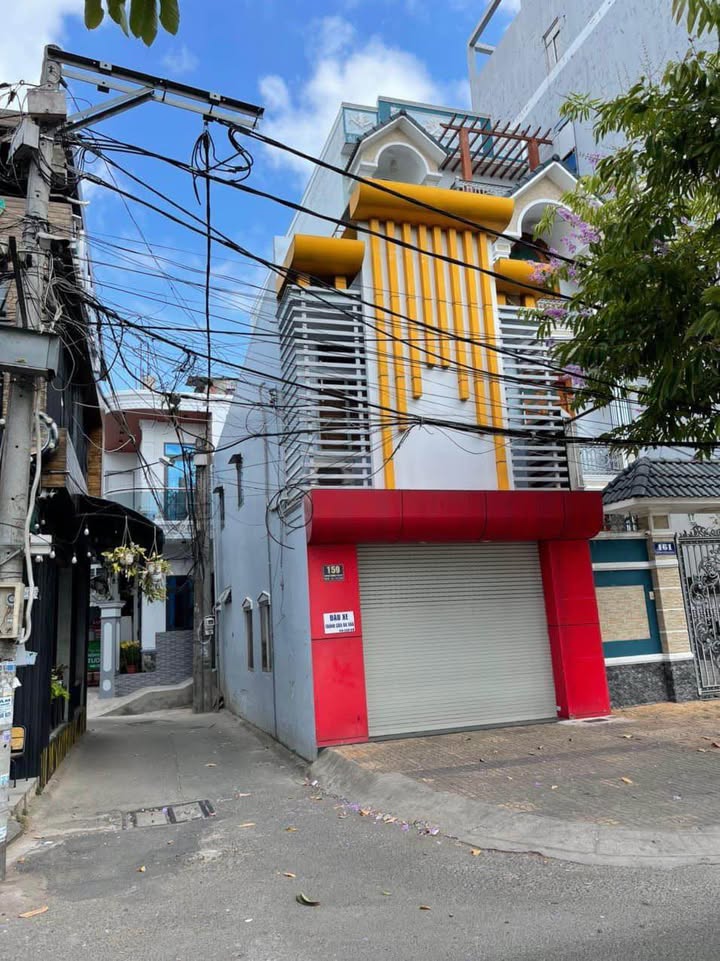 Nhà cho thuê góc 2 mặt tiền đường Huỳnh Cương 48m² giá 15 triệu - Kinh doanh lý tưởng!