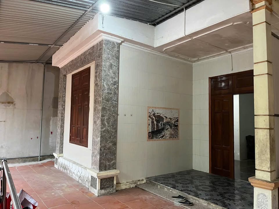 Nhà cấp 4 cho thuê tại đường Bùi Huy Bích - 4.5 triệu/tháng - Sân vườn rộng rãi, ô tô vào tận nơi!