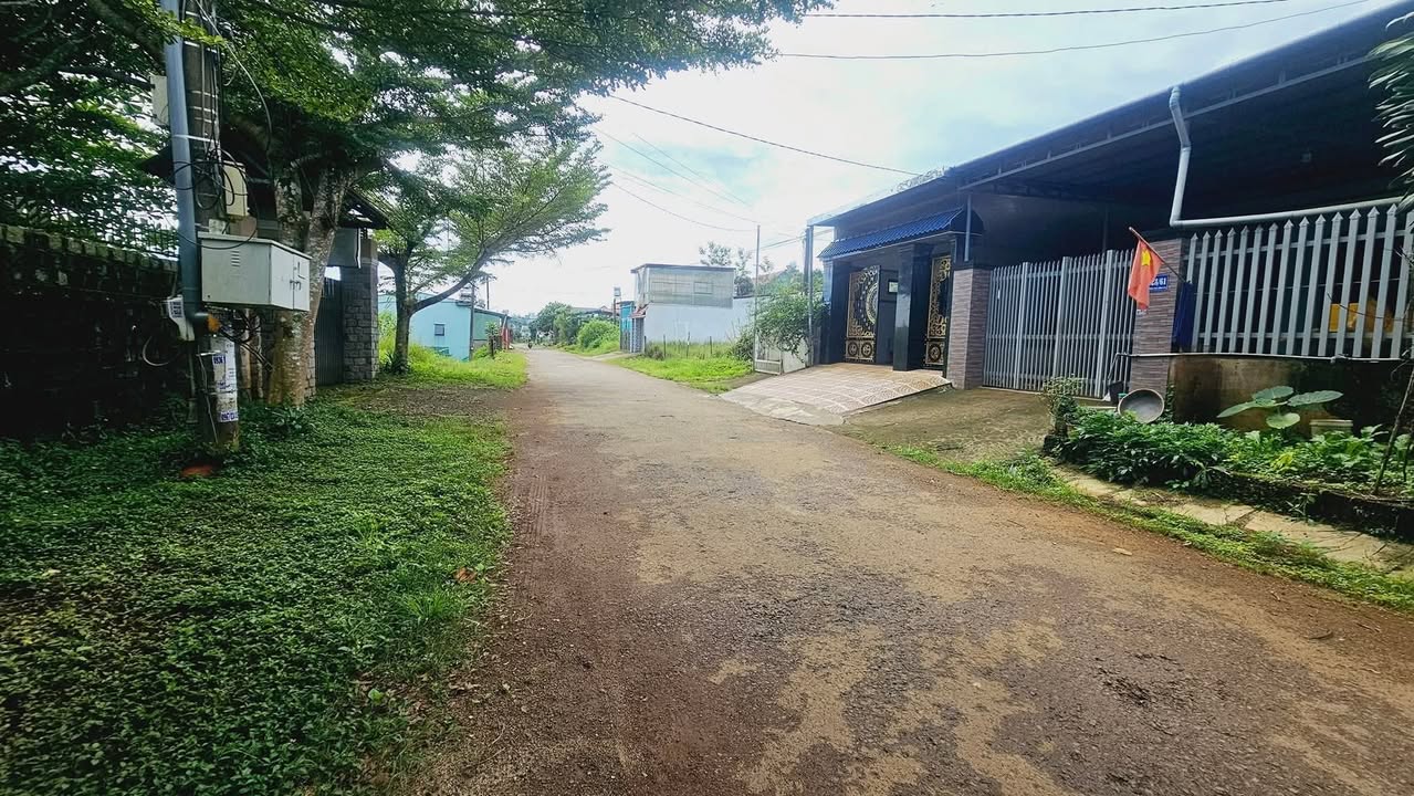 Đất mặt tiền hẻm 123 Mạc Đỉnh Chi, Bảo Lộc 2200m² giá chỉ 4.8 tỷ - Cơ hội vàng đầu tư!