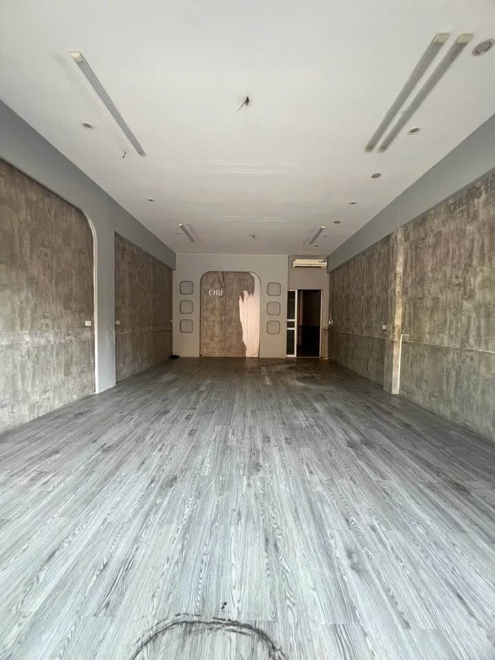 Cho thuê nhà 3 tầng kinh doanh tại Khu Chung Cư Lafor - Giá 11 triệu/tháng, thương lượng tốt!