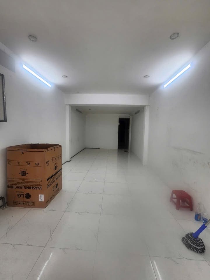 Nhà mặt tiền Lũy Bán Bích, Tân Thới Hòa, 76m² giá 17 triệu - Thích hợp kinh doanh đa dạng!