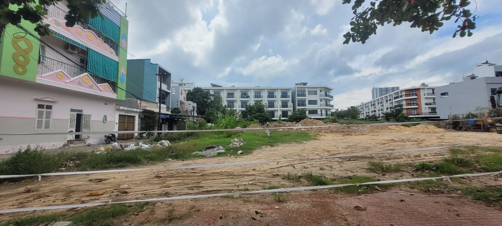 Store cho thuê lô góc Hoàng Văn Thụ, Quy Nhơn 530m² giá 60 triệu - Vị trí đắc địa cho kinh doanh!