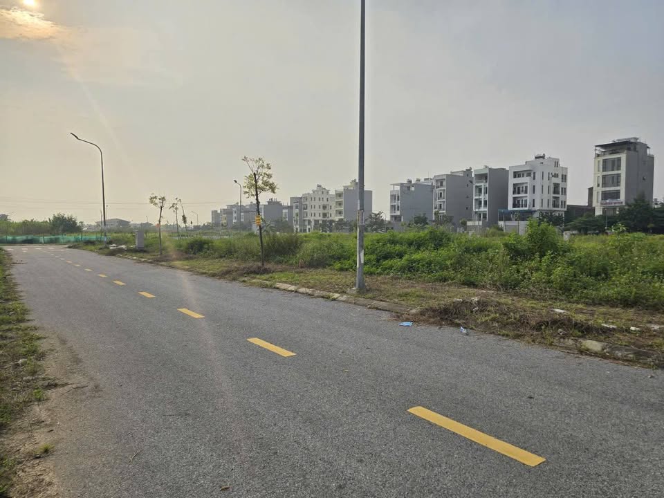 Đất nền Khắc Niệm, Bắc Ninh 90m² giá 6 tỷ - Vị trí đắc địa cho kinh doanh!