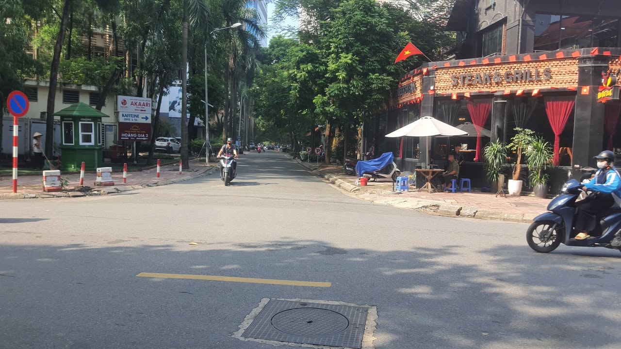 Bán nhà 5 tầng Nguyễn Thị Định 36m² giá 14.3 tỷ - Nhà mới ở ngay!