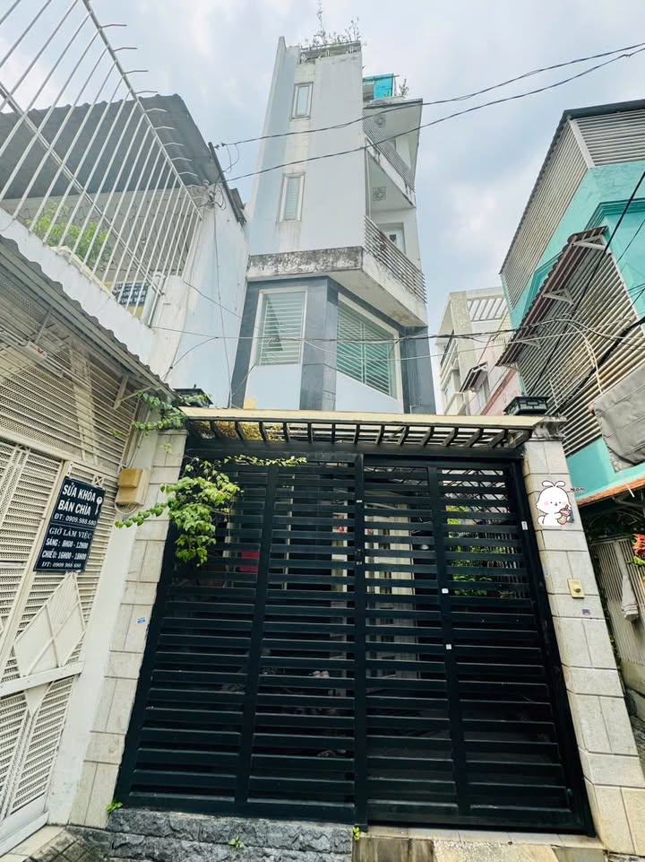 Nhà đẹp quận 3 Lê Văn Sỹ 50m² giá 12.3 tỷ - Lô góc thoáng mát!