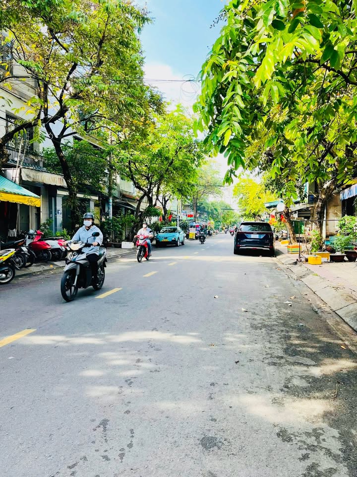 Nhà mặt tiền Nguyễn Ngọc Nhựt, Tân Quý 76m² giá 10.9 tỷ - Kinh doanh sầm uất!