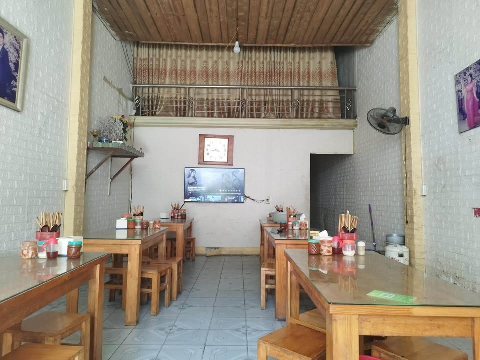 Nhà phố Lê Đại Hành, Kim Tân 91m² giá 2 tỷ - Pháp lý rõ ràng, thương lượng ngay!