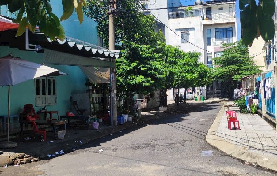 Nhà mặt tiền Hùng Vương, Hải Châu, Đà Nẵng 50m² giá 6.3 tỷ - Lô góc kinh doanh lý tưởng!