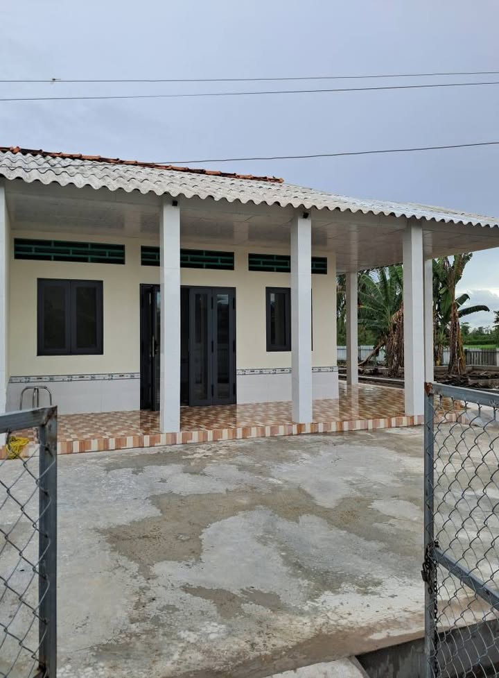 Nhà 904m² tại ấp Hoà Thạnh, Gò Công Tây giá 950 triệu - Nhà rộng rãi, thoáng đãng!