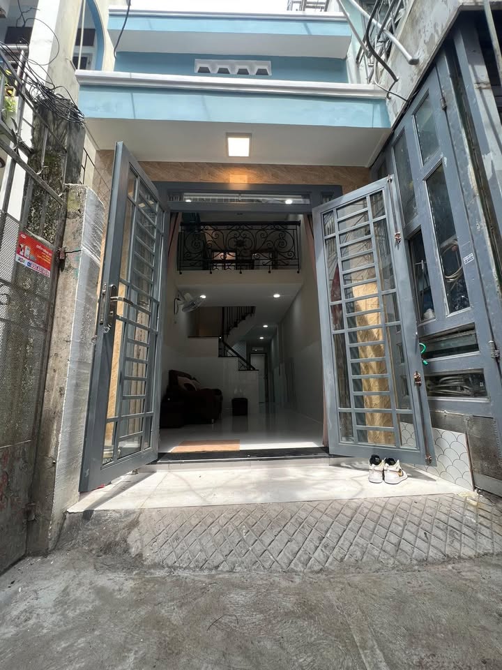 Nhà phố Quang Trung Gò Vấp 32m² giá 3.25 tỷ - Vị trí đẹp, tiện nghi đầy đủ!