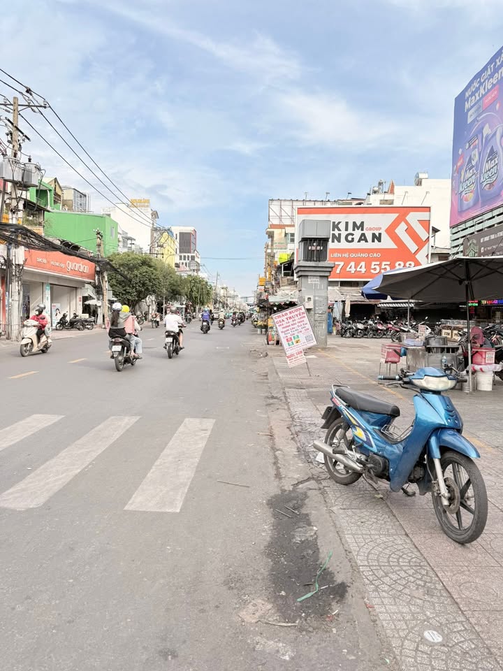 Nhà phố Hẻm 3 Gác Cách Mạng Tháng 8, Quận 3 - 48m² Giá 8 tỷ - Sổ đỏ chính chủ!