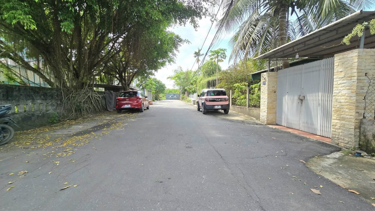 Đất nền lô góc 2 mặt tiền tại phường Thành Sen, Vinh - Diện tích 250m², giá 5 tỷ - Cơ hội đầu tư hấp dẫn!