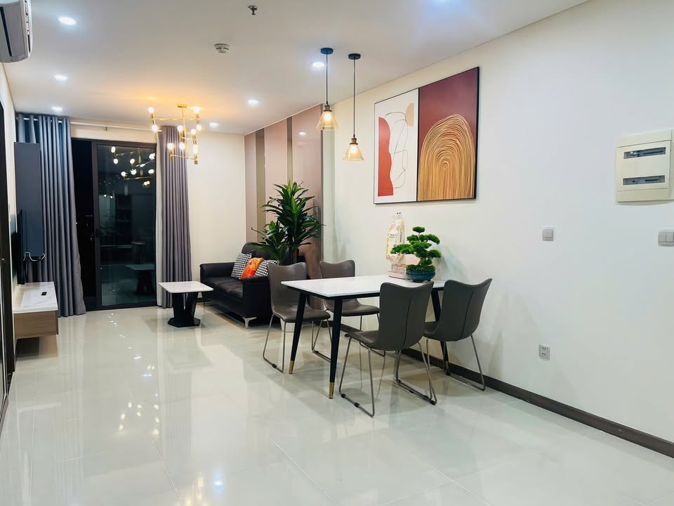 Căn hộ ngắn hạn Hà Đô Centrosa Quận 10 giá từ 1.4 triệu - Nội thất mới, tiện ích đầy đủ!