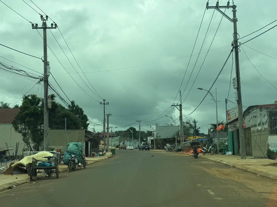 Nhà bán đường Ngô Quyền, Kon Plông 210m² giá 6 tỷ - Sẵn sàng vào ở ngay!