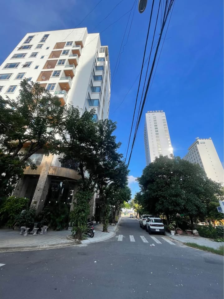 Bán tòa căn hộ boutique Đỗ Thế Chấp 240m² giá 60 tỷ - Gần biển Võ Nguyên Giáp!