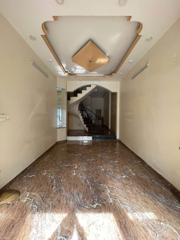 Cho thuê nhà mặt tiền Ngô Quyền, Quận 10 – Diện tích 52m², giá 28 triệu/tháng – Kinh doanh thuận lợi!