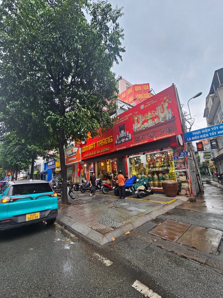 FrontHouse mặt tiền Võ Thị Sáu, Quận 1, 170m² - Giá chỉ 4X tỷ!