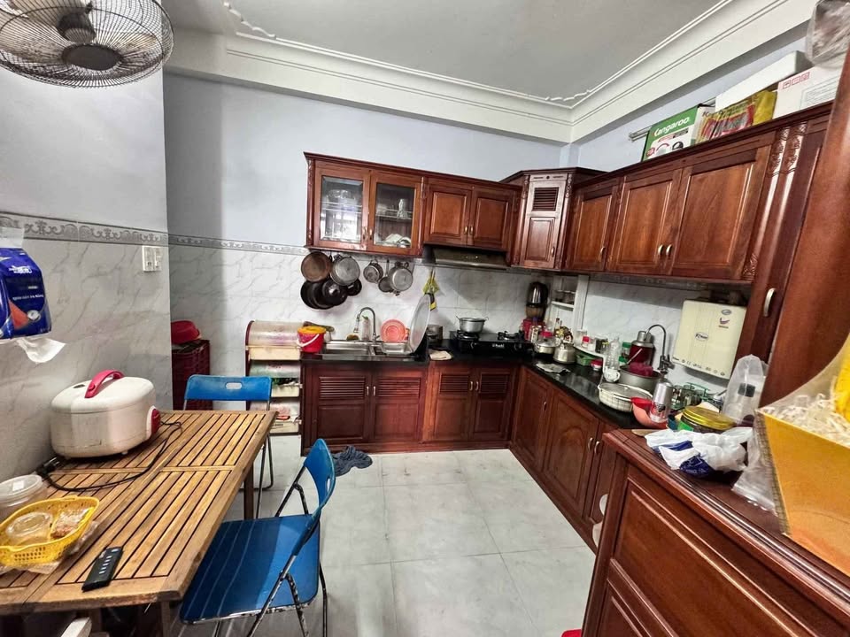 Bán Nhà Mặt Tiền 4 Tầng P. Hải Cảng Quy Nhơn 50m² giá 6 tỷ - Sổ đỏ chính chủ!