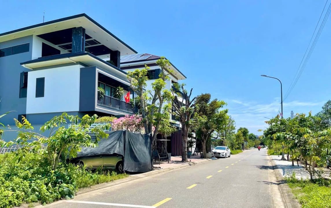 Đất nền đường Nguyễn Xí, Hà Tĩnh 9.18m² giá 5.5 tỷ - Đầu tư sinh lời nhanh!