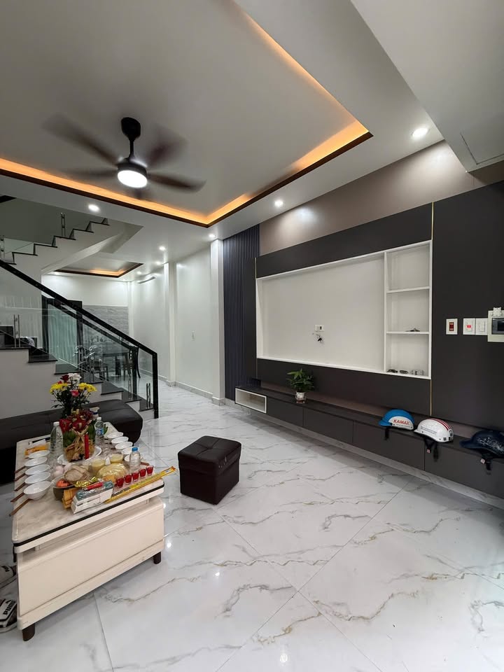 Cho thuê nhà 193 Văn Cao 50m² giá 9 triệu - Nhà mới xây đẹp và tiện nghi!