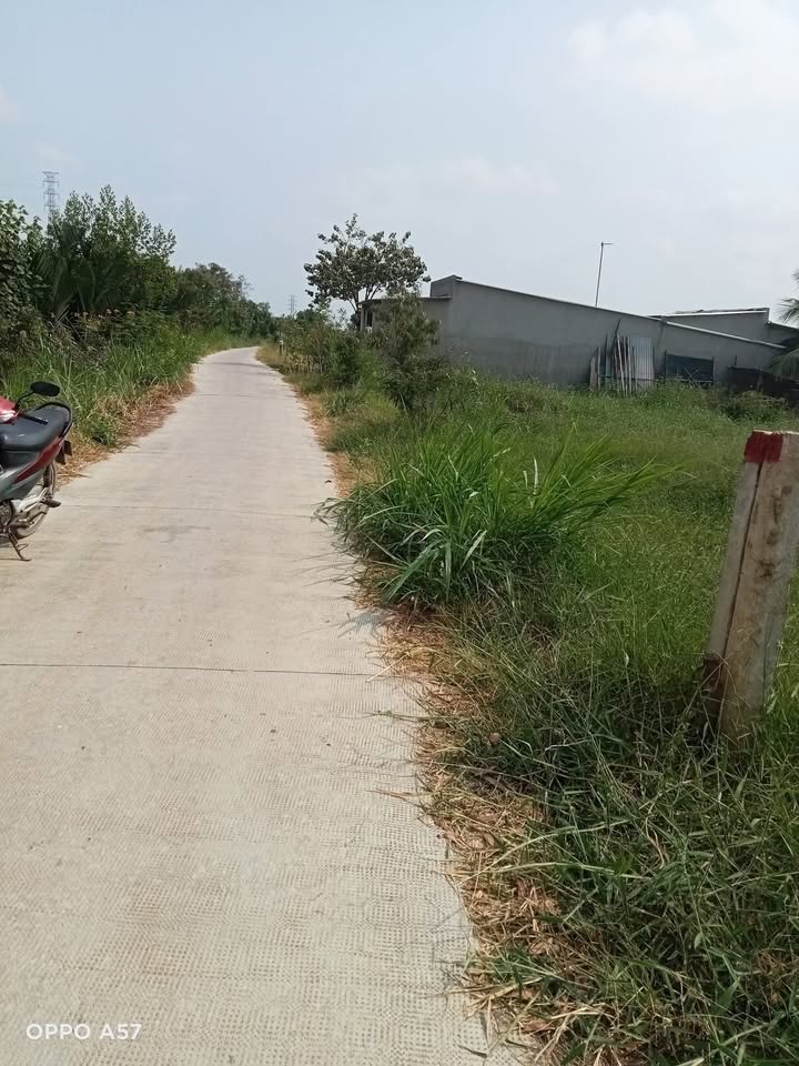 Đất nền Đại Hòa Lộc 400m² giá 1.1 tỷ - Sổ đỏ chính chủ, đầu tư ngay!