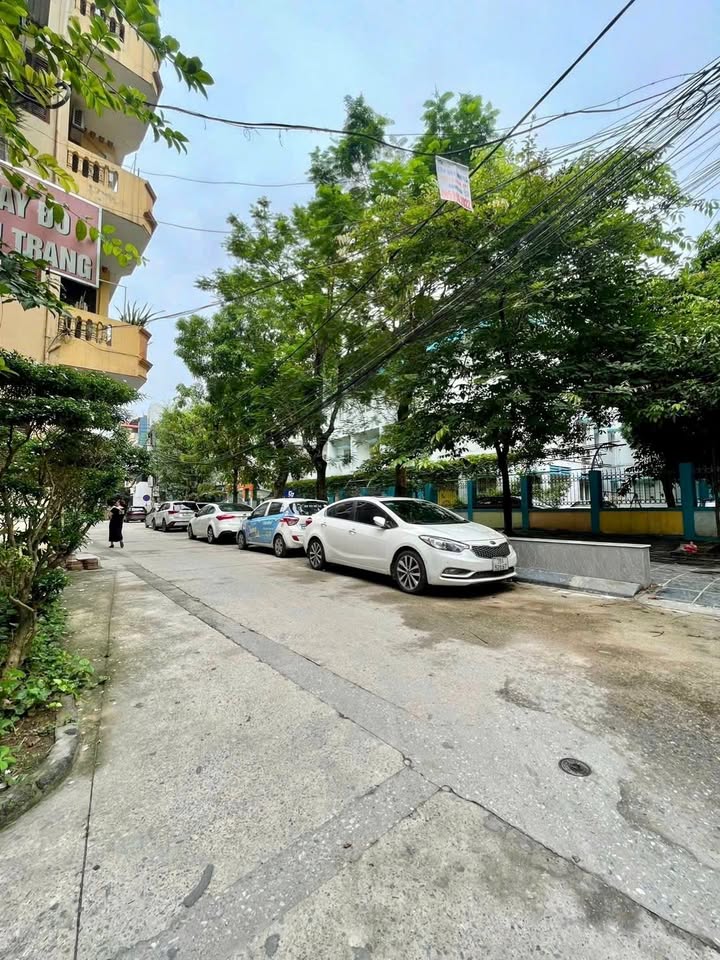 Nhà phố phân lô Vũ Tông Phan, Thanh Xuân 48m² giá 18 tỷ - Full nội thất, ô tô vào tận nhà!