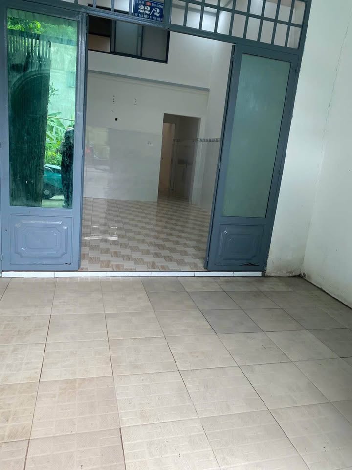 Nhà gác lửng Tân Hiệp, Dĩ An 75m² giá 1.3 tỷ - Tiện ích đầy đủ, dân cư hiện hữu!