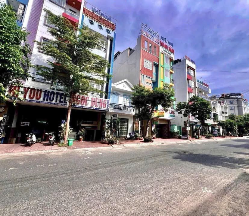 Nhà nghỉ căn góc KĐT Chí Linh, P. Rạch Dừa, 81m², giá 15 tỷ - Tiềm năng kinh doanh lớn!