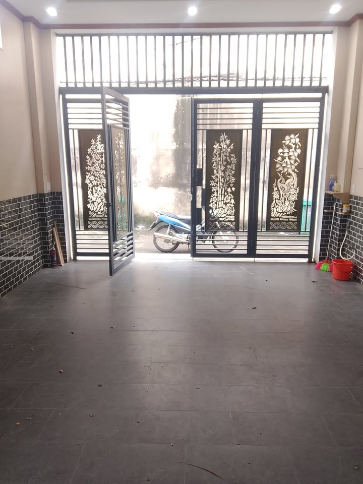 Nhà cho thuê 1 trệt 1 lầu tại khu phố 2, Trảng Dài - Giá 8 triệu, thích hợp gia đình