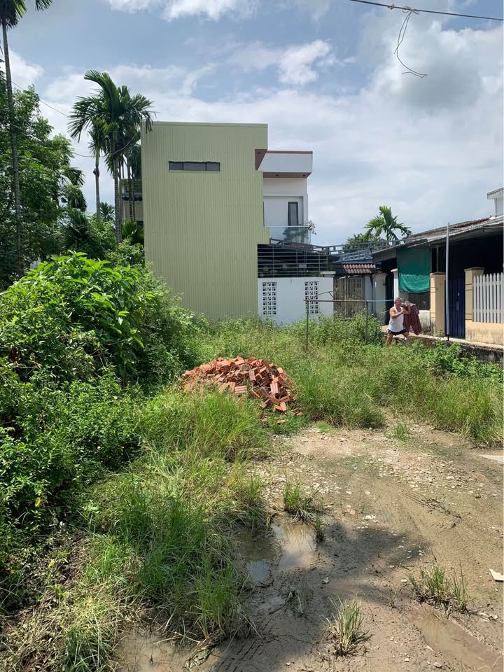 Đất hẻm Nguyễn Thông, Quảng Ngãi 70m² giá 695 triệu - Gần chợ Ông Bố!