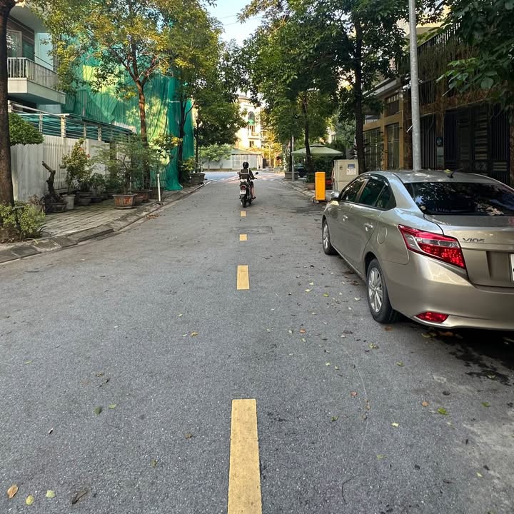 Nhà liền kề Hàm Nghi, 60m² giá 25 tỷ - Kinh doanh đỉnh, giao thông thuận tiện!