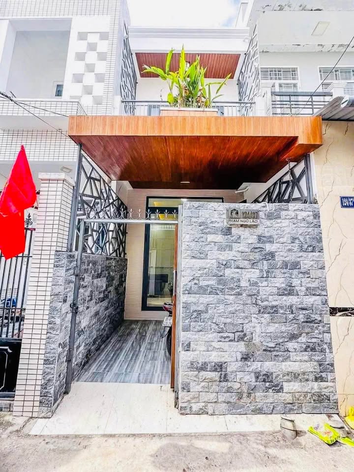 Nhà cho thuê hẻm 124 Phạm Ngũ Lão, 42m² giá 6 triệu - Không gian sống lý tưởng!