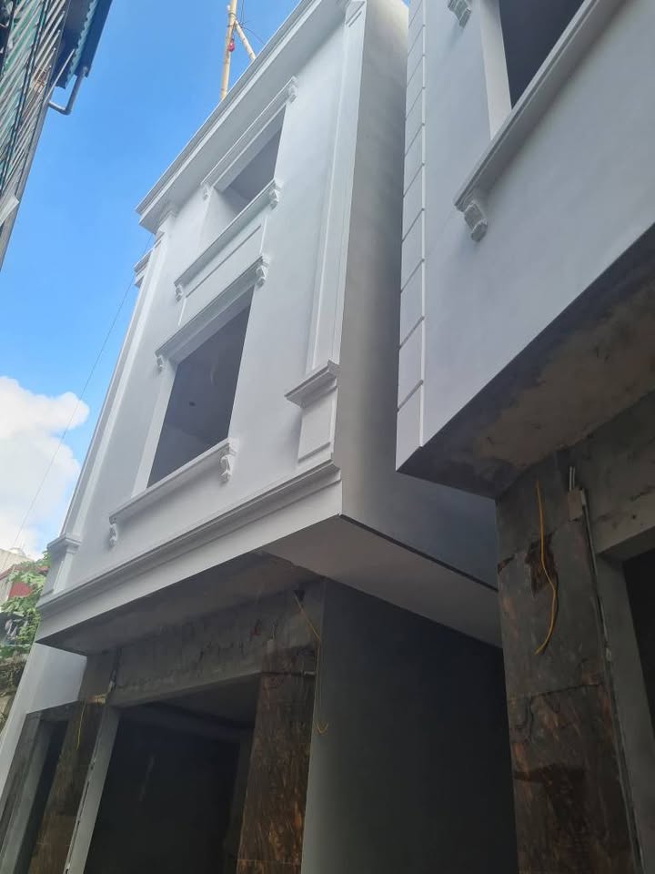 Nhà bán 3 tầng tại Ngõ 2 71 Lê Quý Đôn, Thái Bình, 35m² chỉ 1,7 tỷ - Sẵn sàng vào ở!