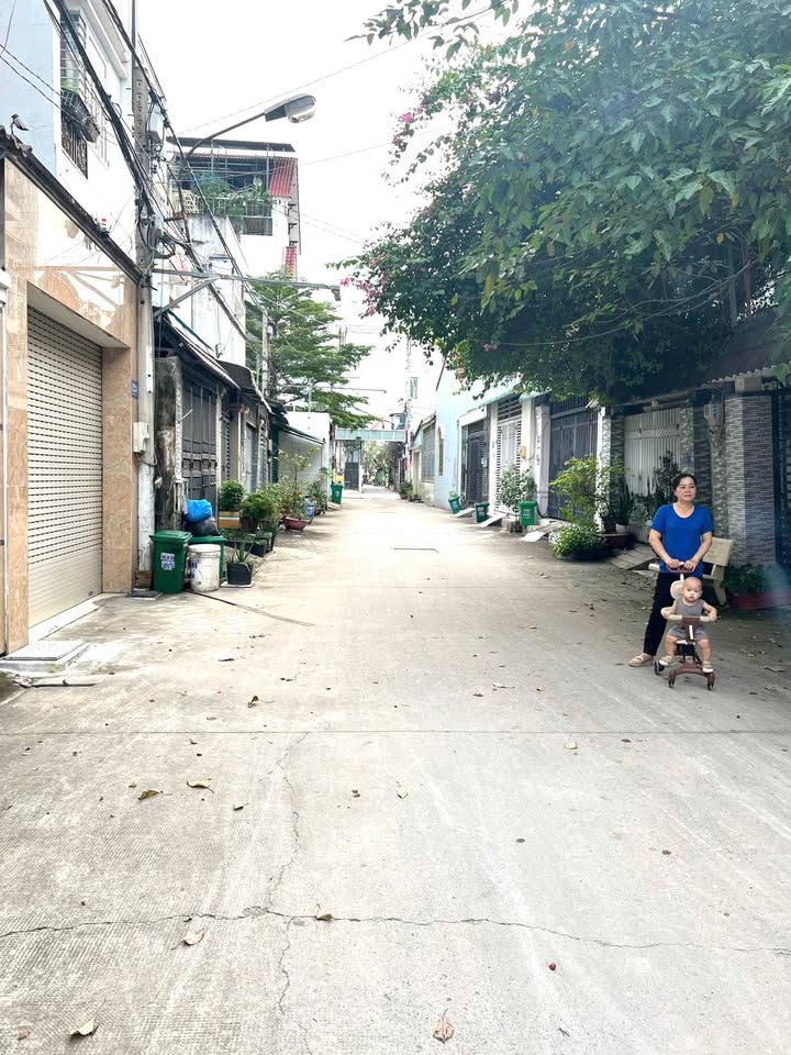 Đất thổ cư mặt tiền đường Thạnh Xuân 22, Quận 12 - Giá 4.5 tỷ - Tiện ích đầy đủ!