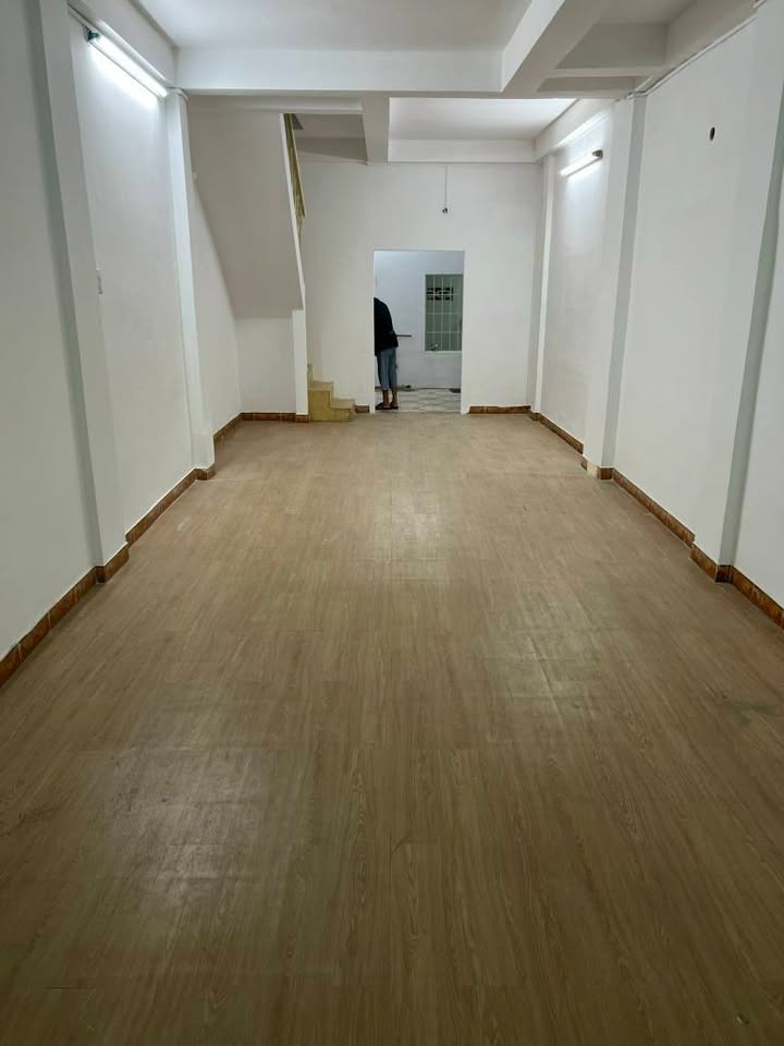 Cho thuê nhà nguyên căn mặt tiền đường Bạch Đằng 67m² giá 15 triệu - Kinh doanh mô hình sạch