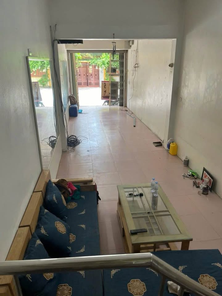 Nhà 3 tầng tại Thị Trấn Rừng Thông, 50m² giá 2 tỷ - Kinh doanh sầm uất!