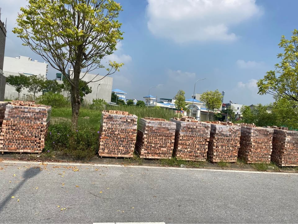 Đất nền Vĩnh Trụ, Lý Nhân 77.6m² giá 2.328 tỷ - Vị trí đắc địa, sổ đỏ chính chủ!