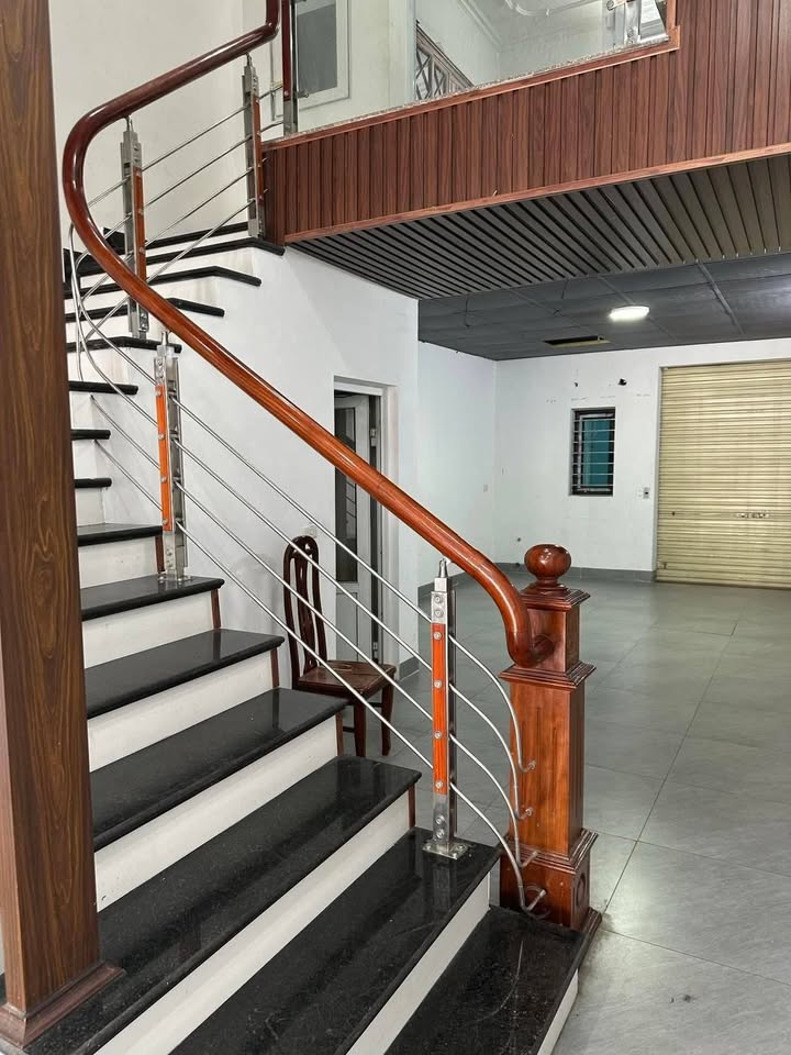 Cho thuê nhà mặt tiền 3 tầng tại Hải Tân 80m² - Phù hợp cho kinh doanh