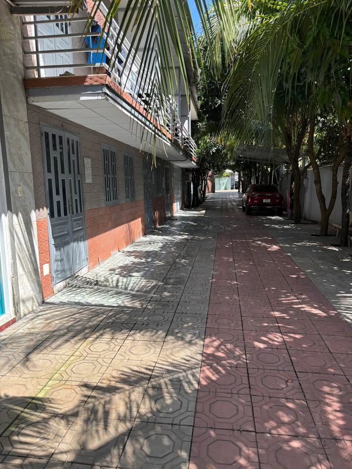 Nhà nguyên căn Nguyễn Trãi 50m² giá 5 triệu - Dọn vào ở ngay!